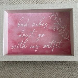 ❤️3 for $15! ❤️ Bad vibes don’t go with my outfit! Cute decoration!